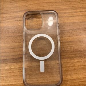 OtterBox Clear Case with White MagSafe Ring
